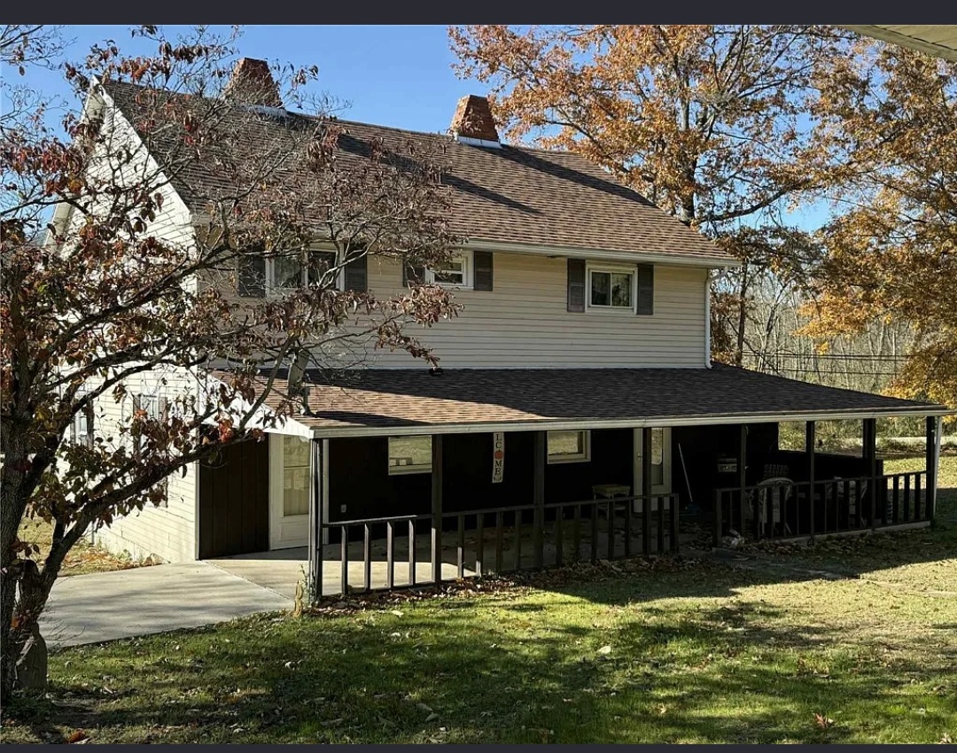 COMFORTABLE FAMILY LIVING HOMES